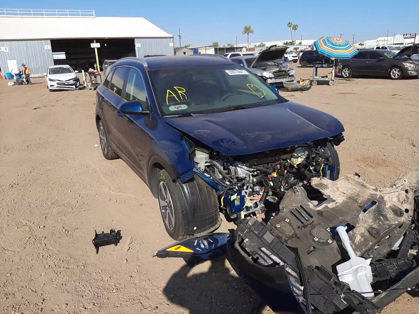 2020 KIA NIRO LX KNDCB3LC7L5397311