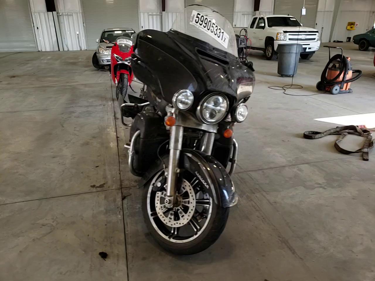 2020 HARLEY-DAVIDSON FLHTK 1HD1KEF16LB620919