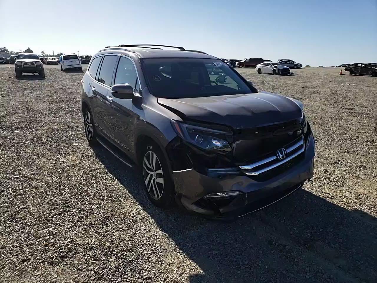2017 HONDA PILOT ELIT 5FNYF6H05HB046333