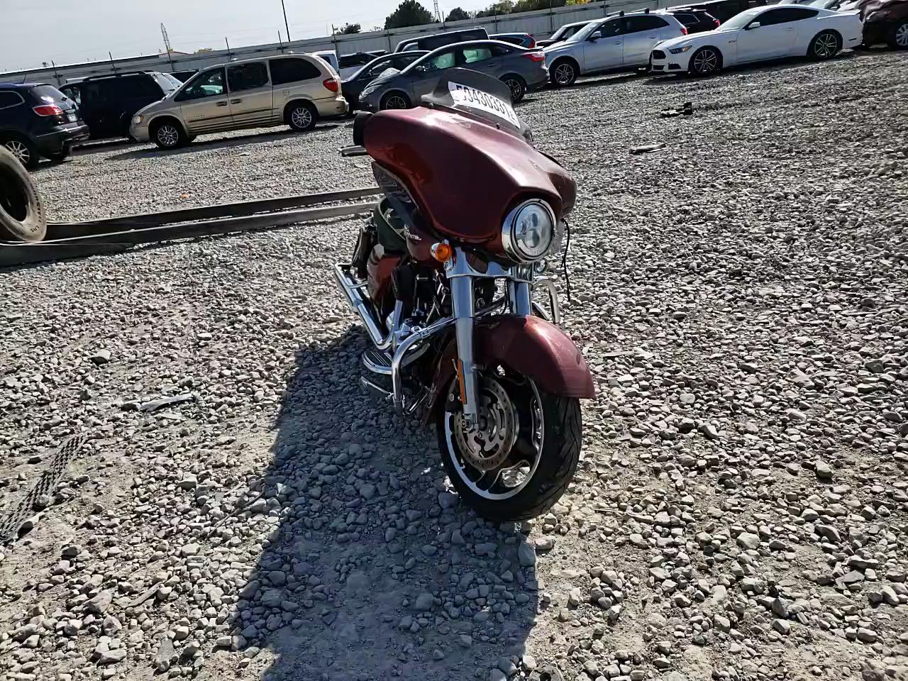 2010 HARLEY-DAVIDSON FLHX 1HD1KB415AB668622