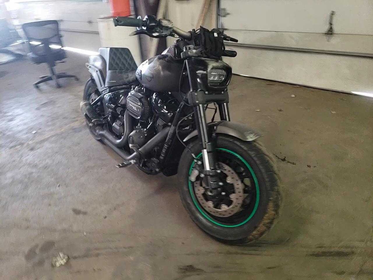2018 HARLEY-DAVIDSON FXFBS FAT 1HD1YLK13JC017751