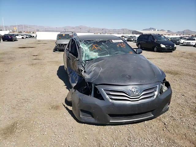 2011 Toyota Camry - Image 11