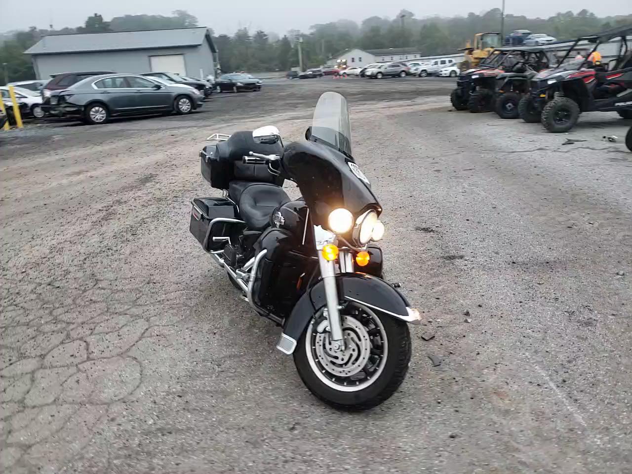 2006 HARLEY-DAVIDSON FLHT 1HD1DDV1X6Y610305