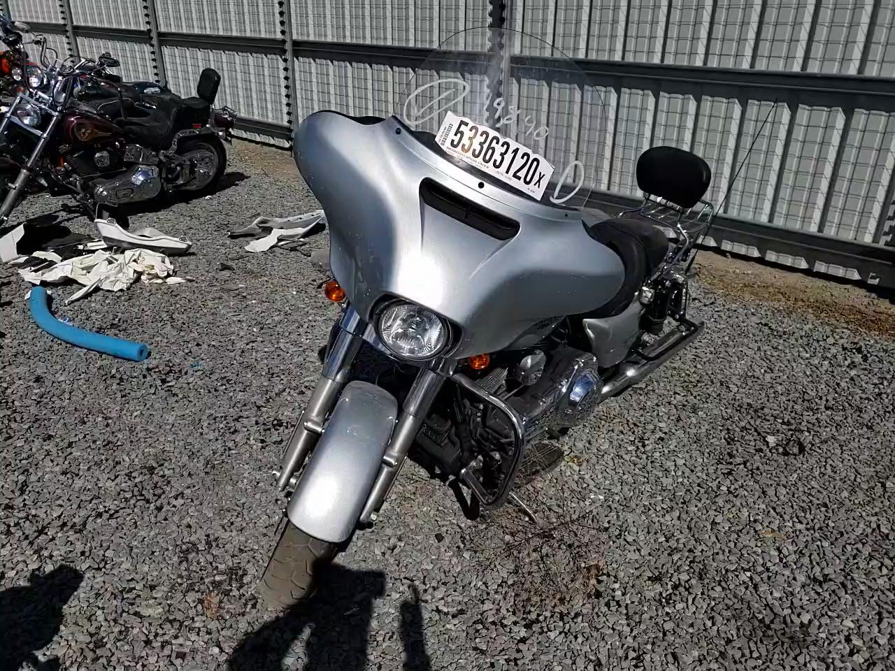 2014 HARLEY-DAVIDSON FLHX STREE 1HD1KBM19EB681007