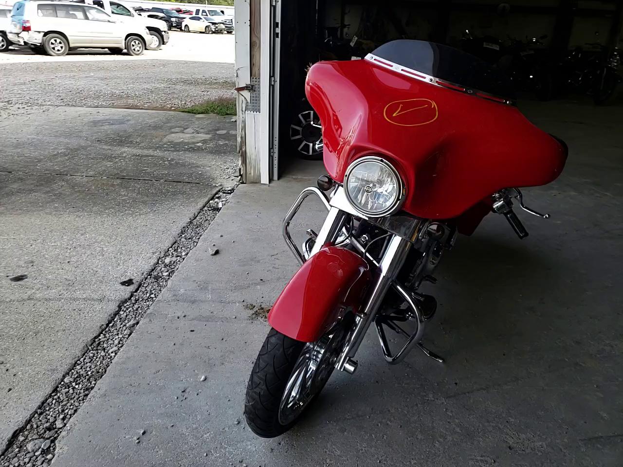 2010 HARLEY-DAVIDSON FLHX 1HD1KB415AB623261