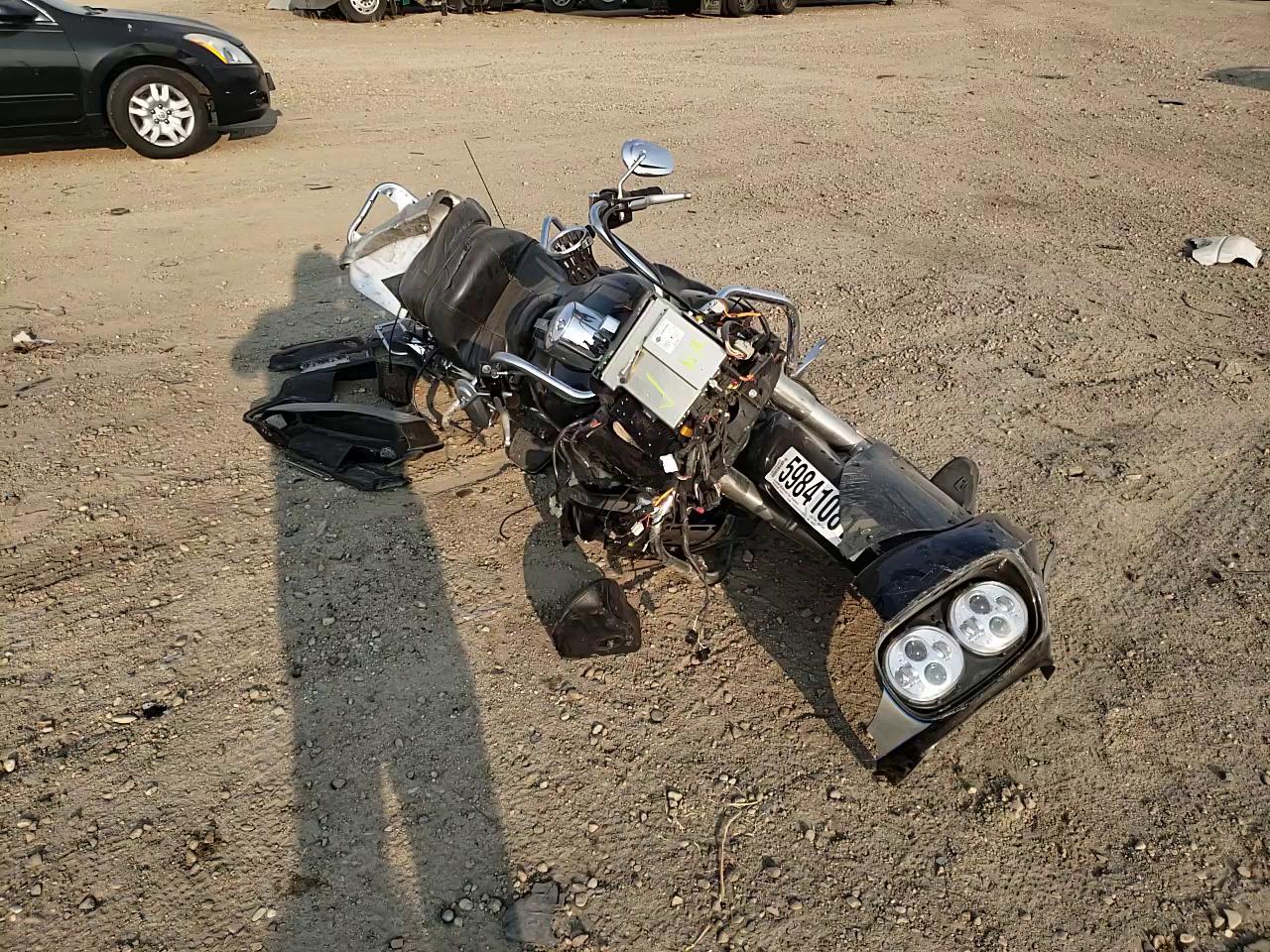 2013 HARLEY-DAVIDSON FLTRU ROAD 1HD1KGM13DB630422