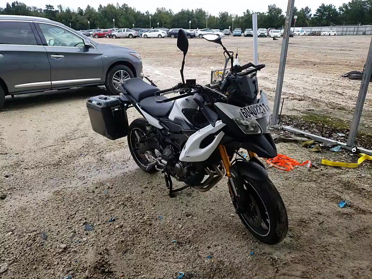 2017 YAMAHA FJ09 JYARN37E3HA003665