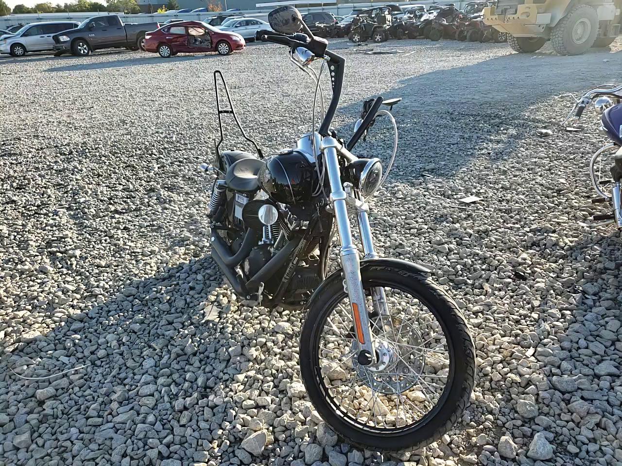 2011 HARLEY-DAVIDSON FXDWG 1HD1GP413BC320912