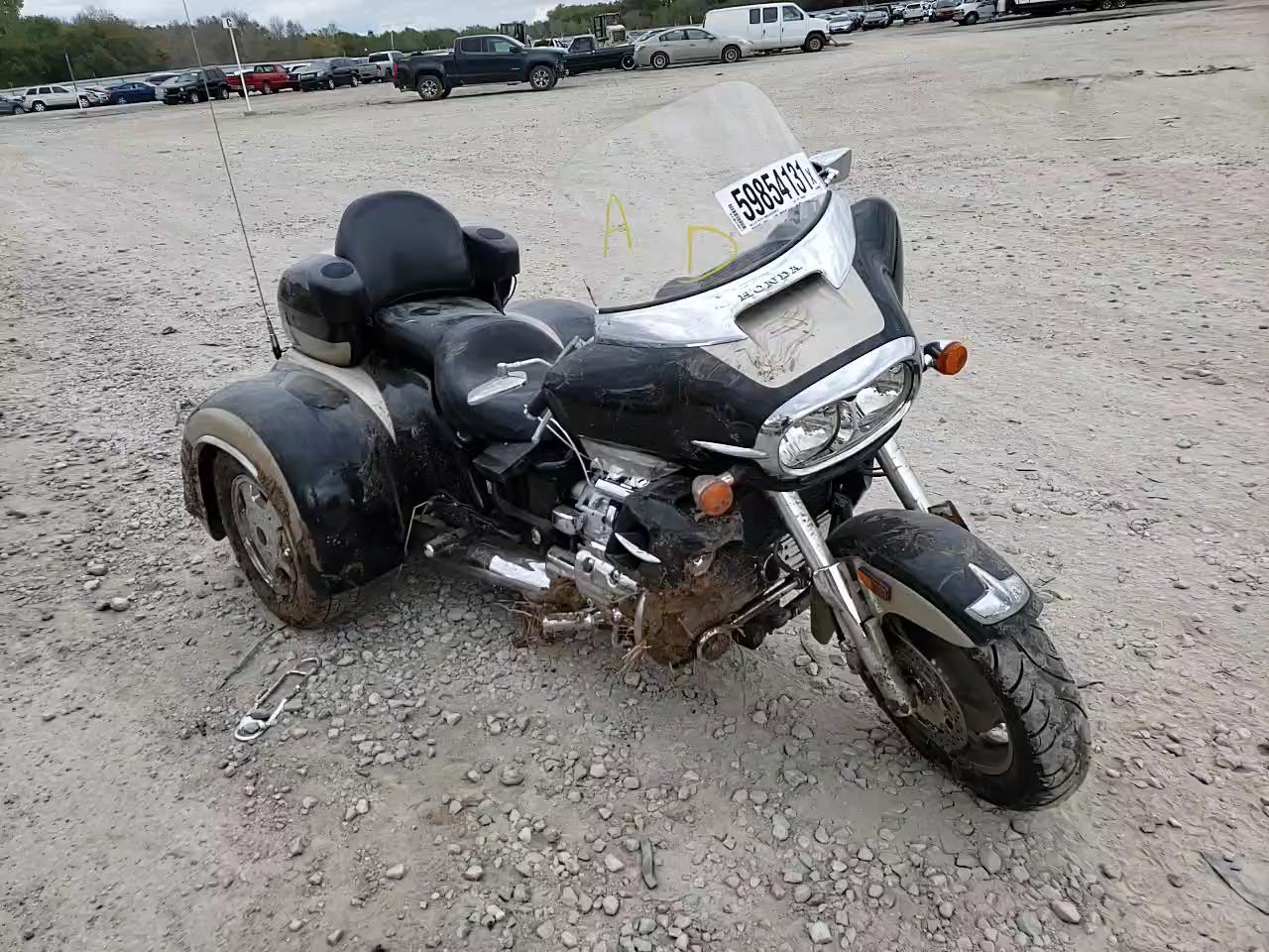 2001 HONDA GL1500 CF 1HFSC41061A200811