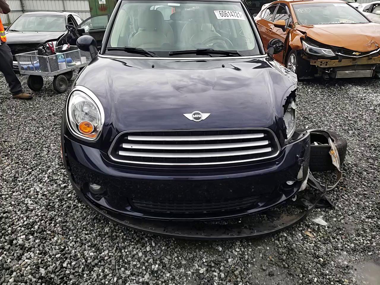 2011 MINI COOPER COU WMWZB3C55BWH95234