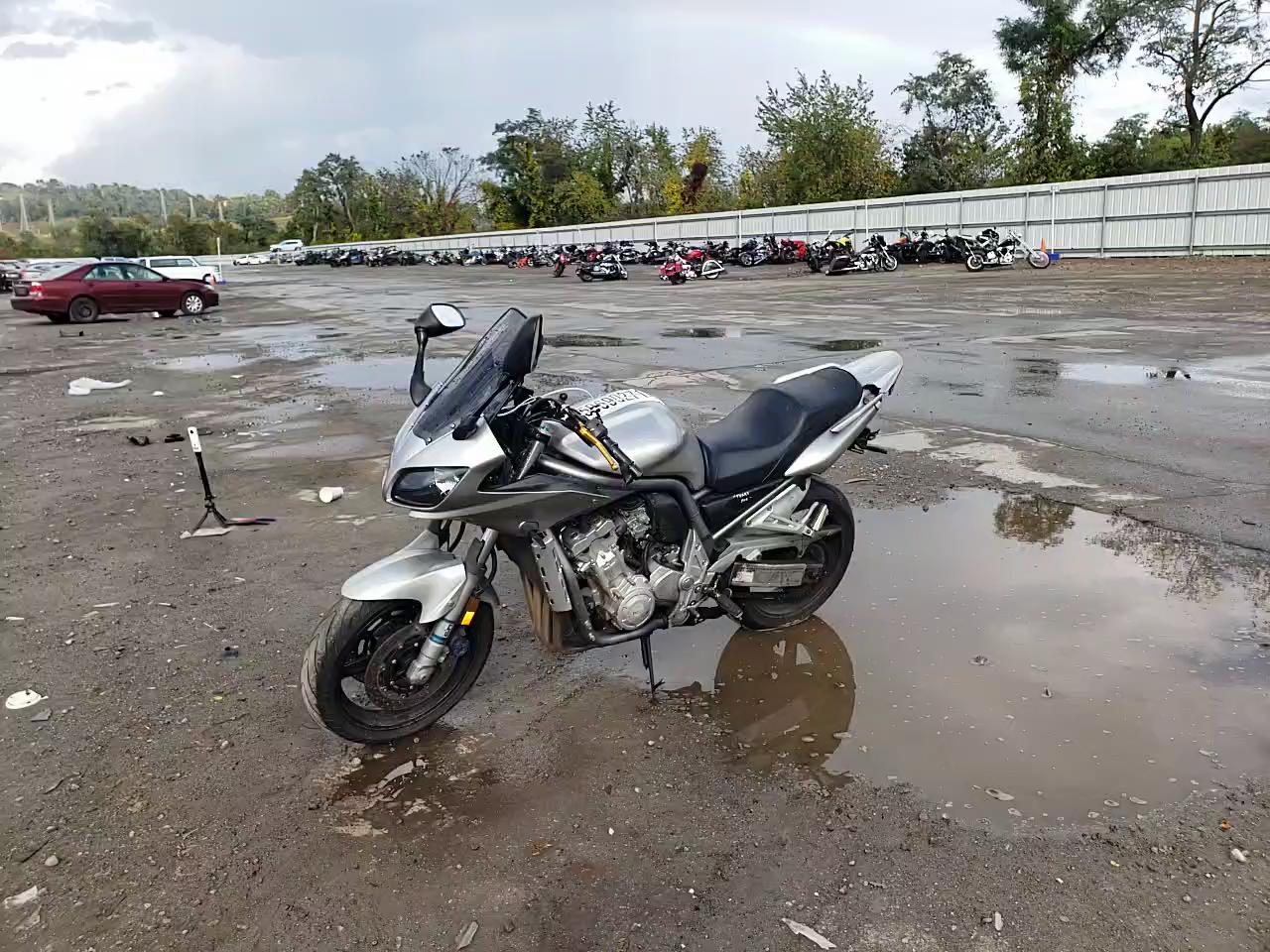 2002 YAMAHA FZS10 JYARN07E12A005193