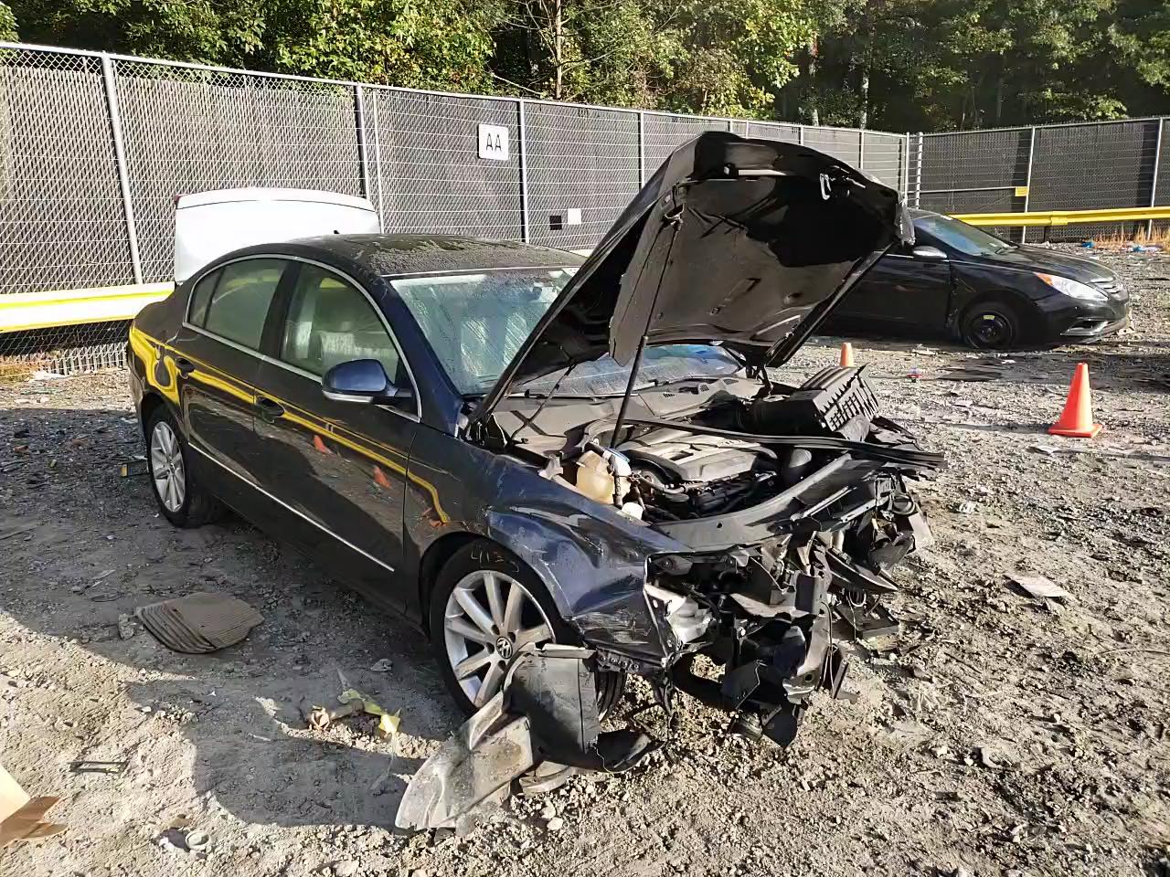 2010 VOLKSWAGEN PASSAT KOM WVWJK9AN6AE144122