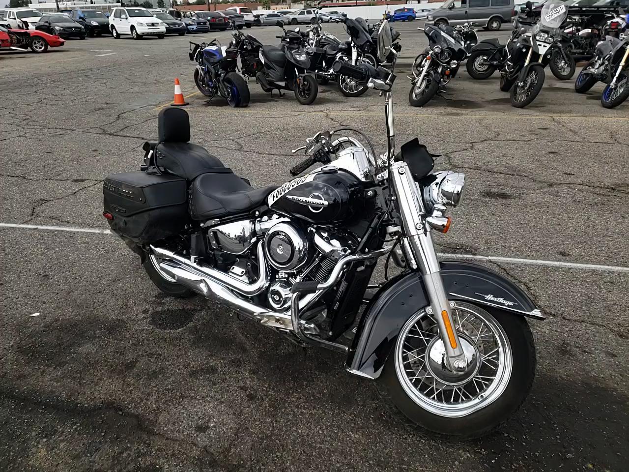 2020 HARLEY-DAVIDSON FLHC 1HD1YAJ14LB021337