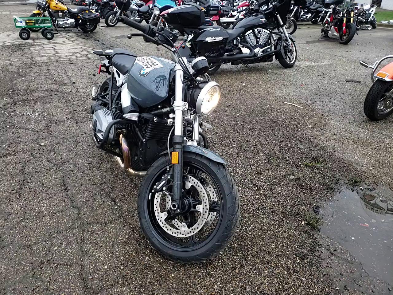 2020 BMW R NINE T P WB10J1305L6D00939