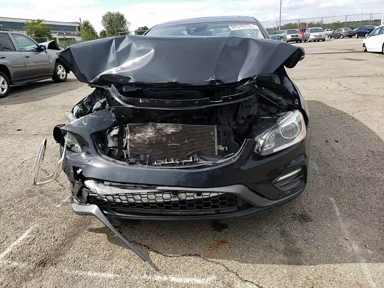 2017 VOLVO S60 DYNAMI - YV140MTL6H2433993