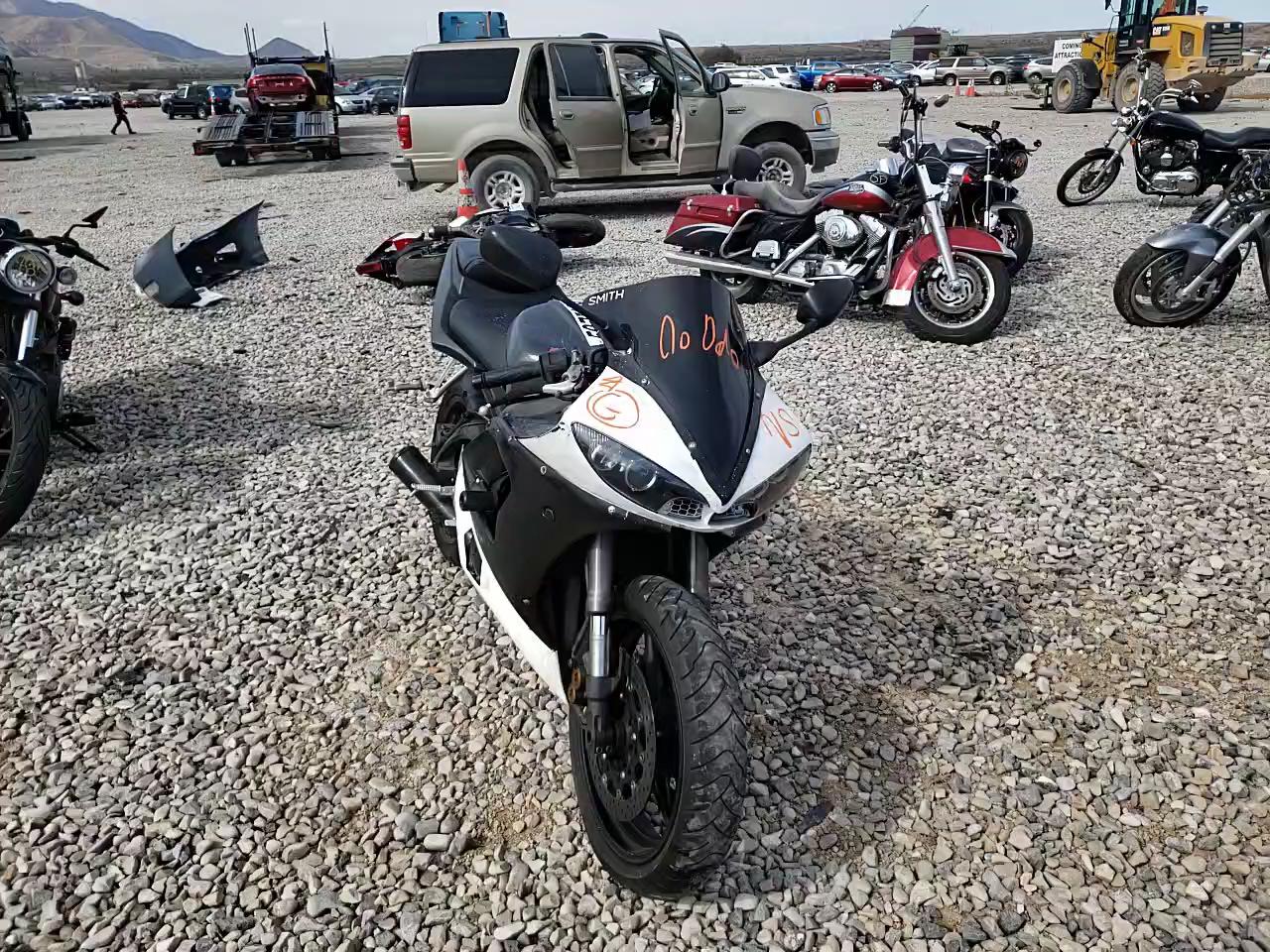 2005 YAMAHA YZFR6 L JYARJ06E85A027225