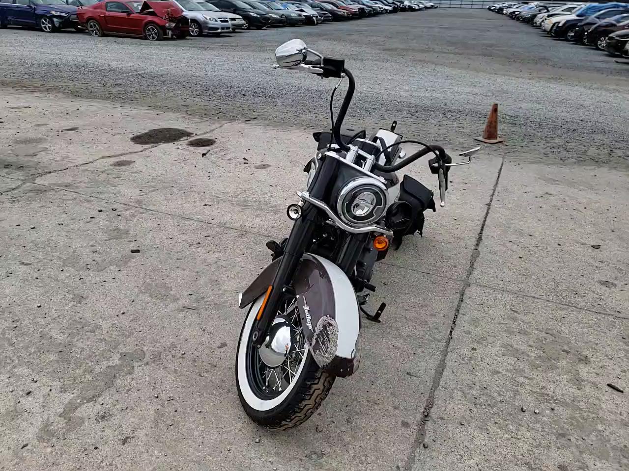 2021 HARLEY-DAVIDSON FLHCS 1HD1YBK16MB022253