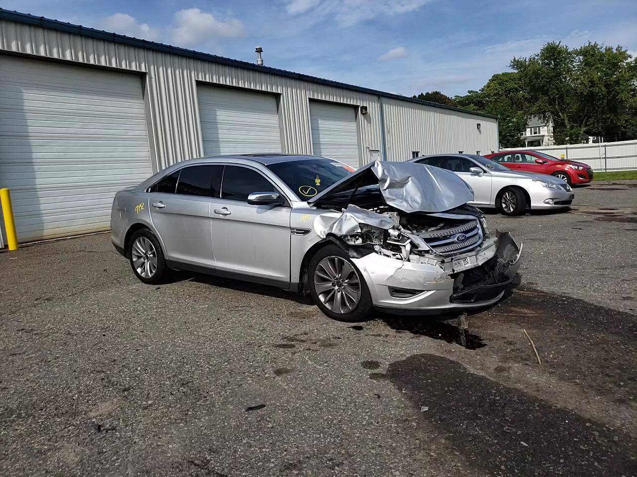 2011 FORD TAURUS LIM 1FAHP2JW8BG110338