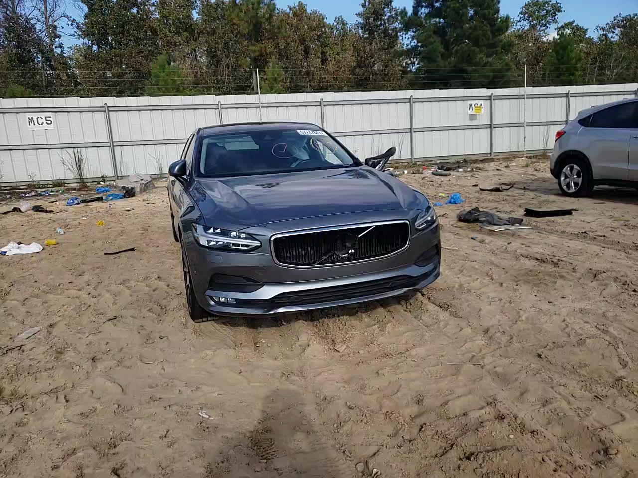 2018 VOLVO S90 T5 MOM LVY982AK1JP004880