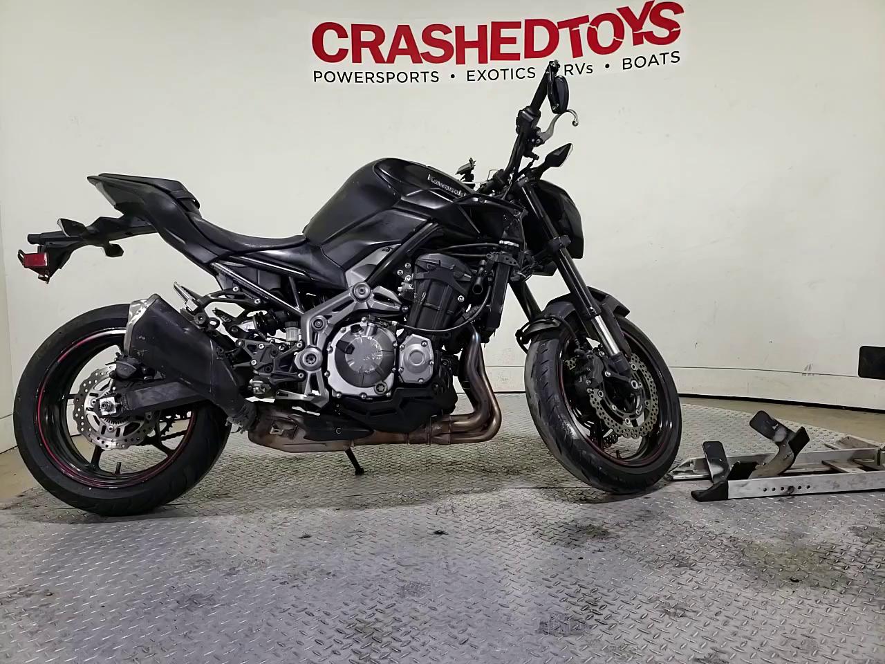 2018 KAWASAKI ZR900 JKAZR2A10JA000120