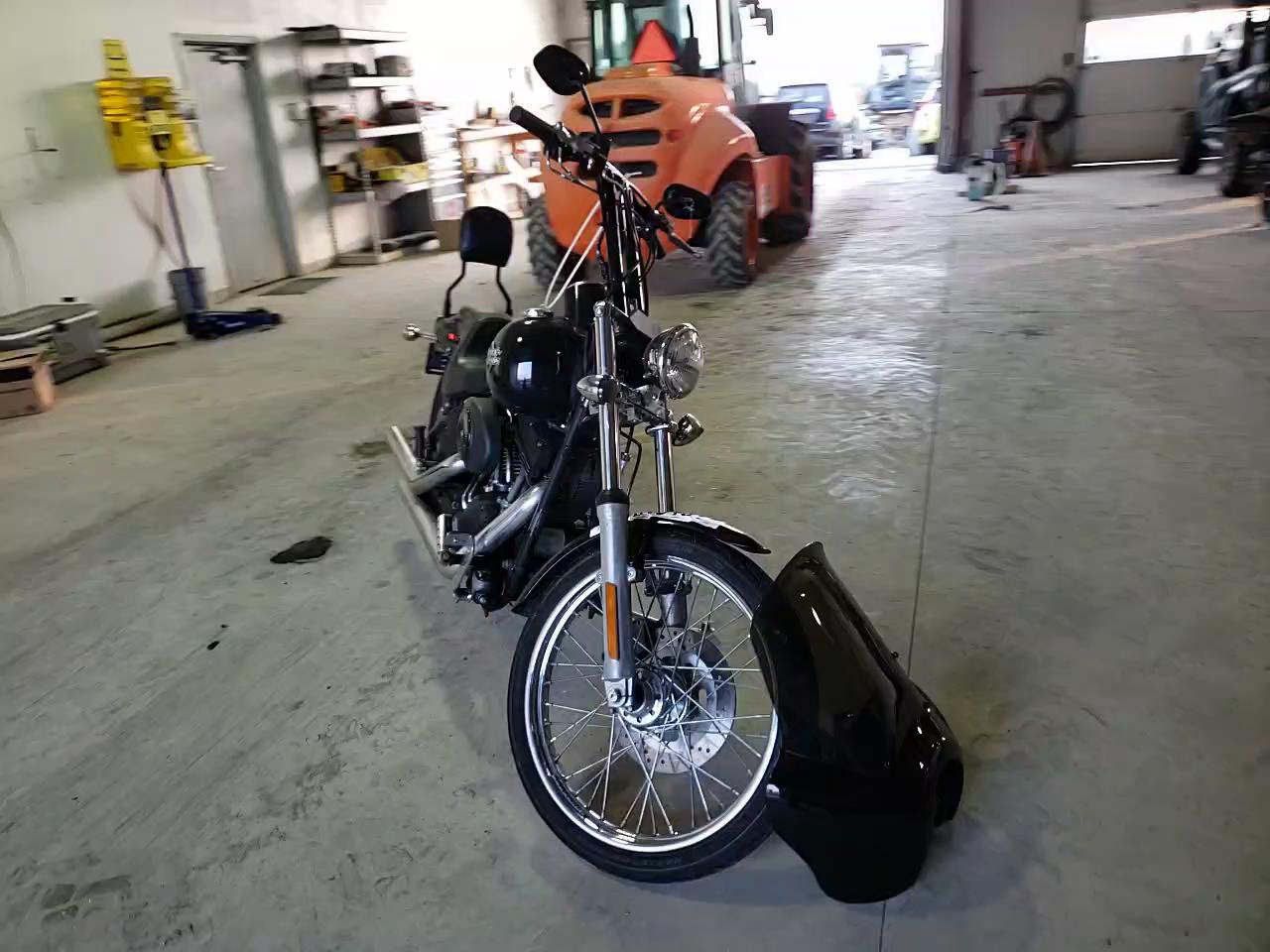 2004 HARLEY-DAVIDSON FXSTBI 1HD1JAB114Y076796