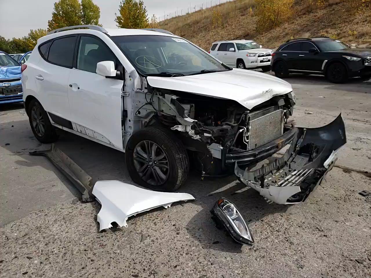 2015 HYUNDAI TUCSON KM8JUCAGXFU115093