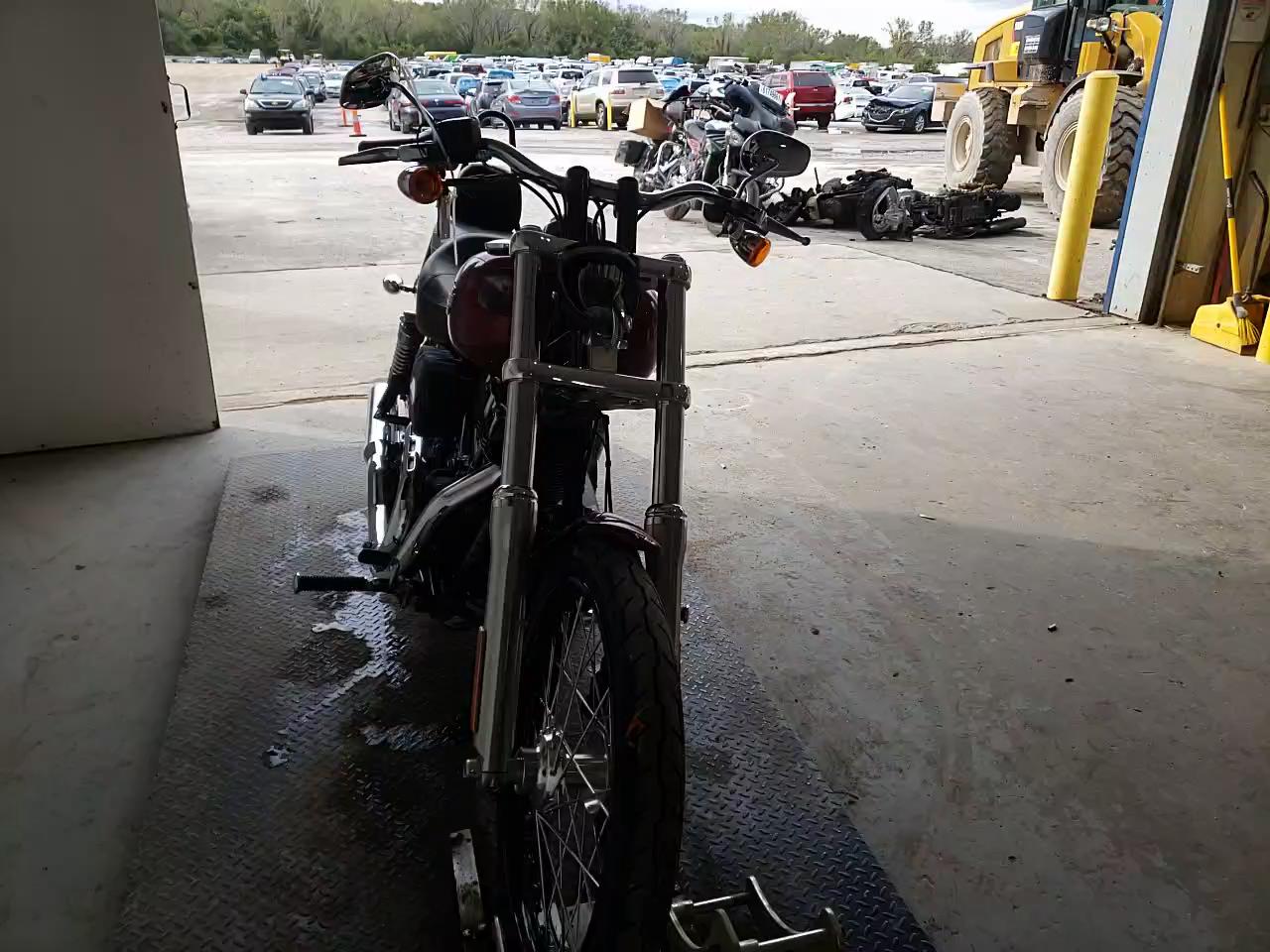 2017 HARLEY-DAVIDSON FXDWG DYNA 1HD1GPM11HC323400