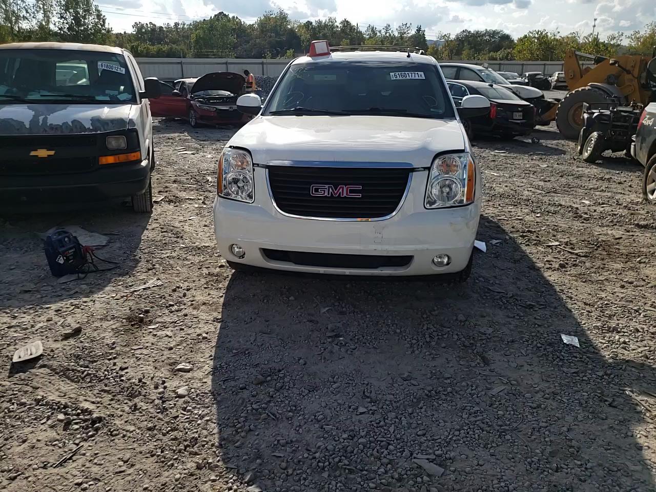 2014 GMC YUKON SLT 1GKS2CE03ER217868