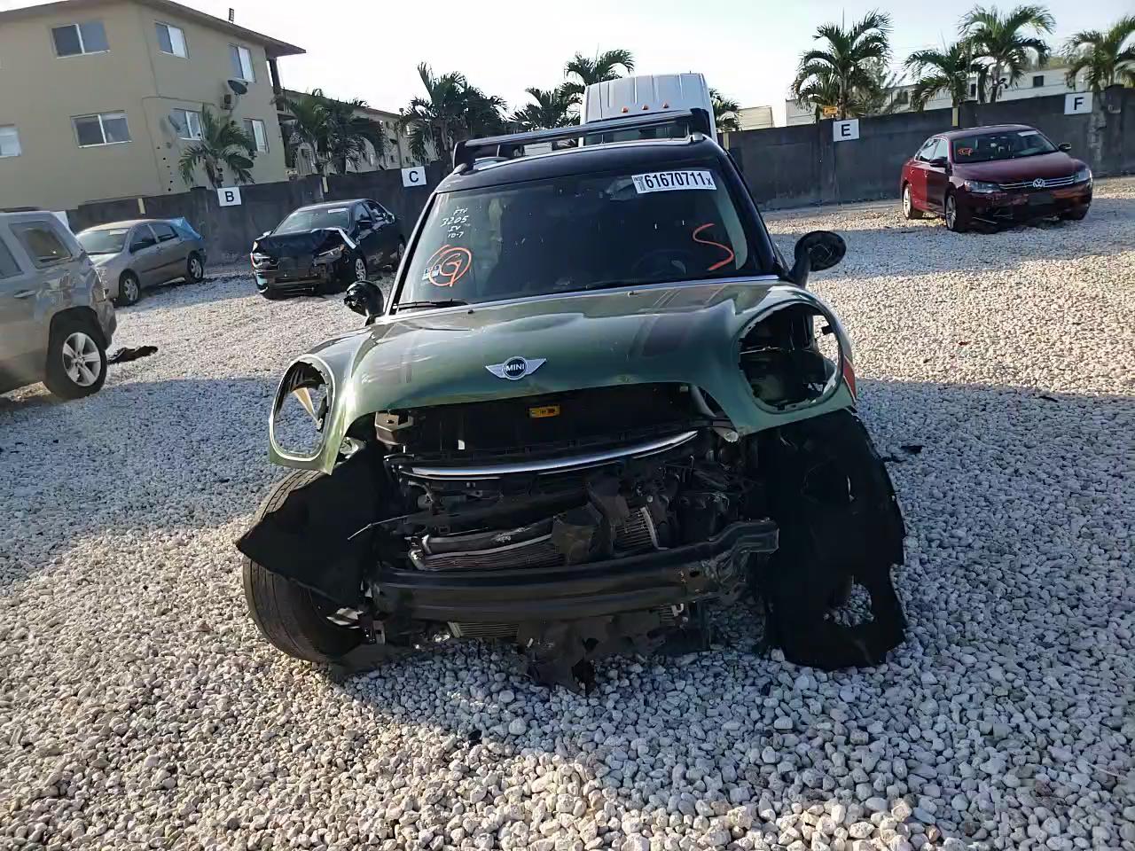 2015 MINI COOPER COU WMWZB3C51FWR43205