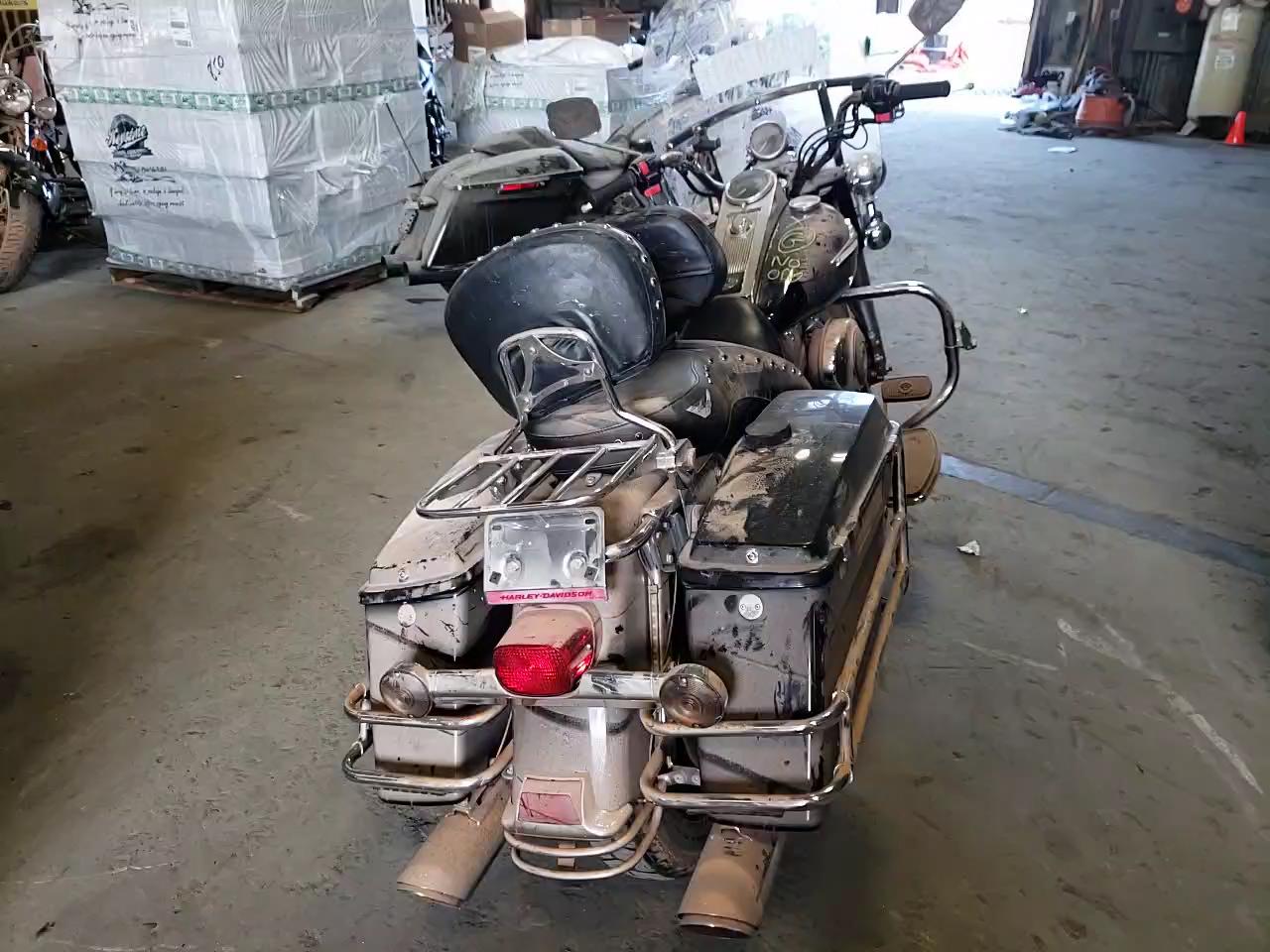 2006 HARLEY-DAVIDSON FLHPI 1HD1FHW166Y624086