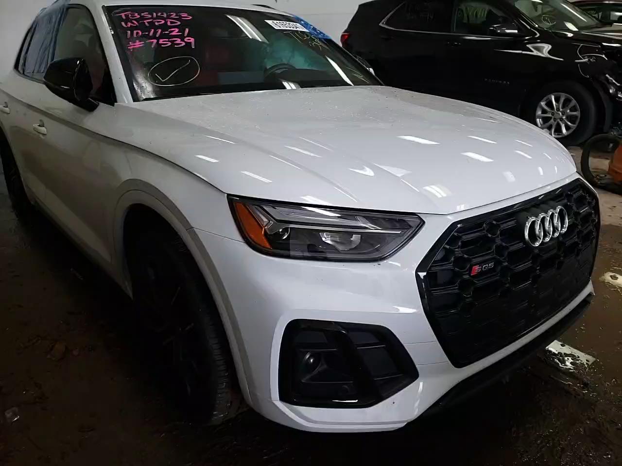 2021 AUDI SQ5 PREMIU WA1B4AFY3M2017539