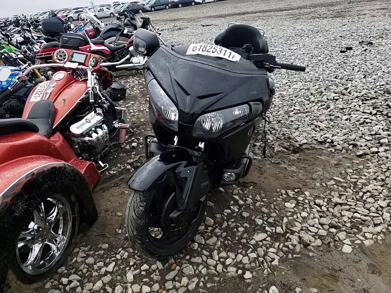2013 HONDA GL1800 B JH2SC6819DK001360