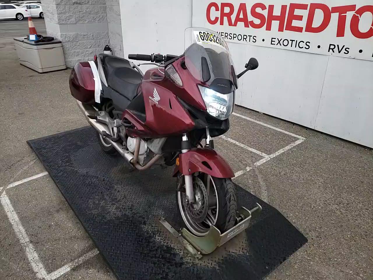 2010 HONDA NT700 V VTMRC5224AE001188
