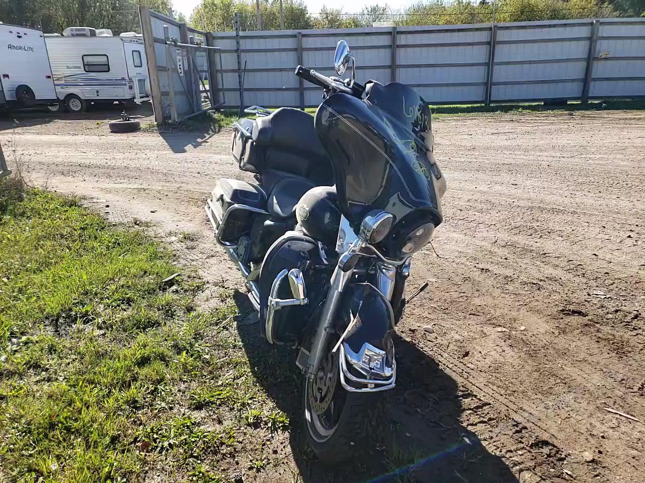 2008 HARLEY-DAVIDSON FLHTCUI 1HD1FC4128Y629682