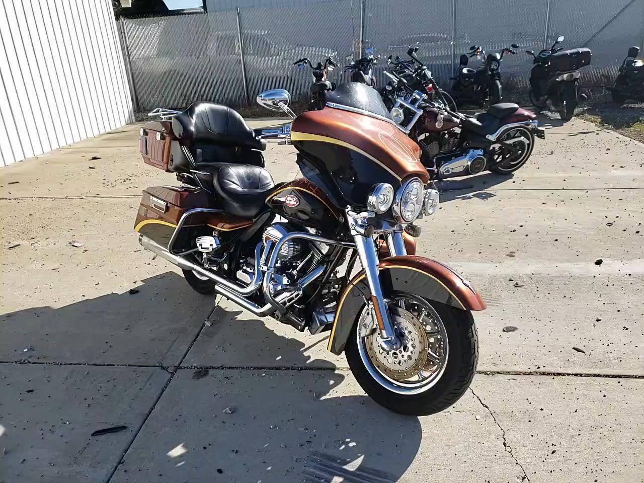 2008 HARLEY-DAVIDSON FLHTCUSE3 1HD1PR8438Y958119