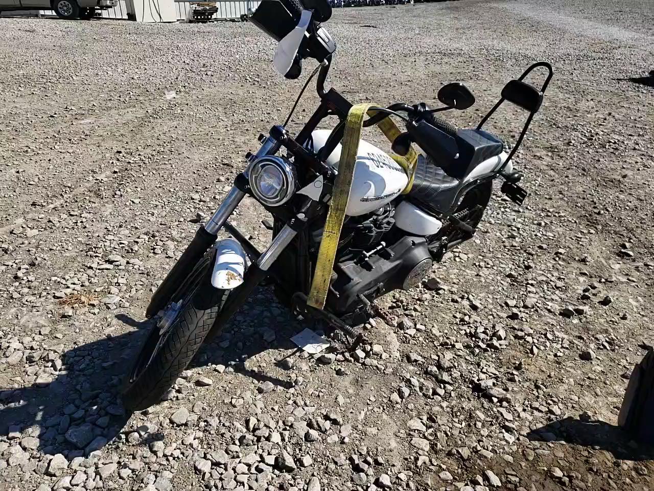 2018 HARLEY-DAVIDSON FXBB STREE 1HD1YJJ19JC025181