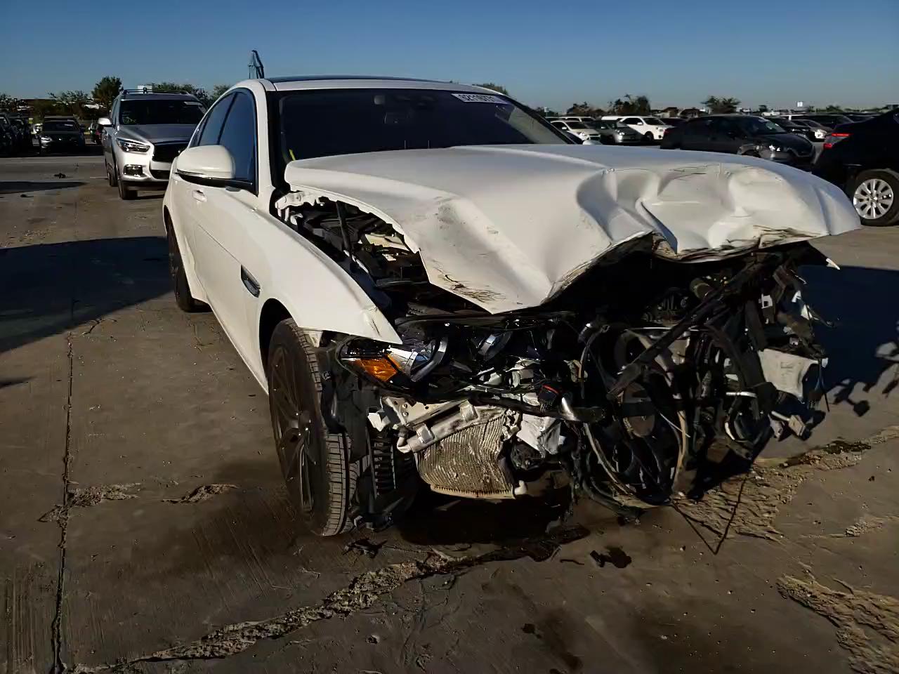 2018 JAGUAR XE SAJAR4FX9JCP36149