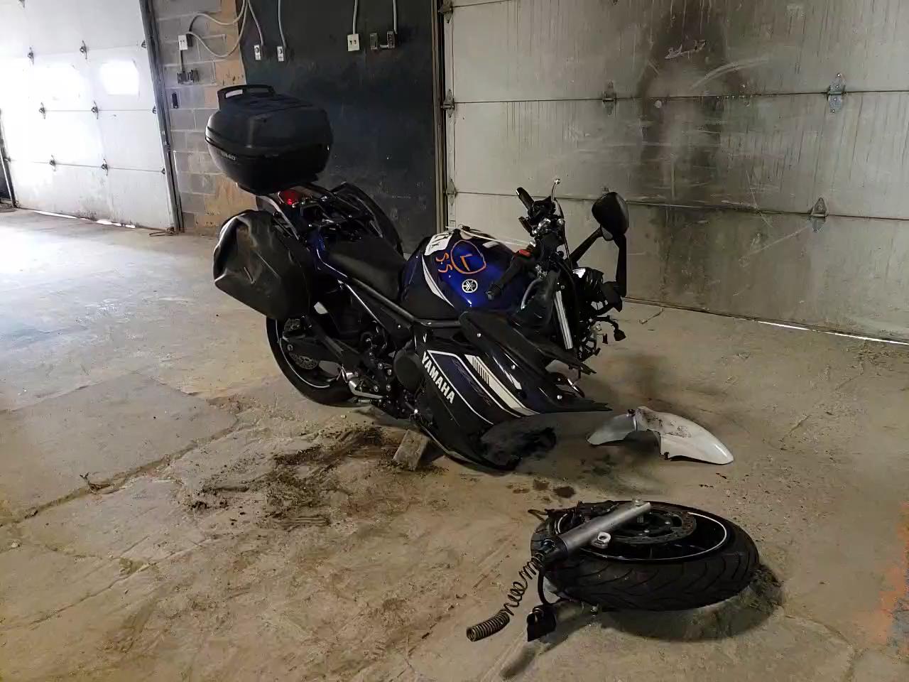 2013 YAMAHA FZ6 R JYARJ18E6DA011297