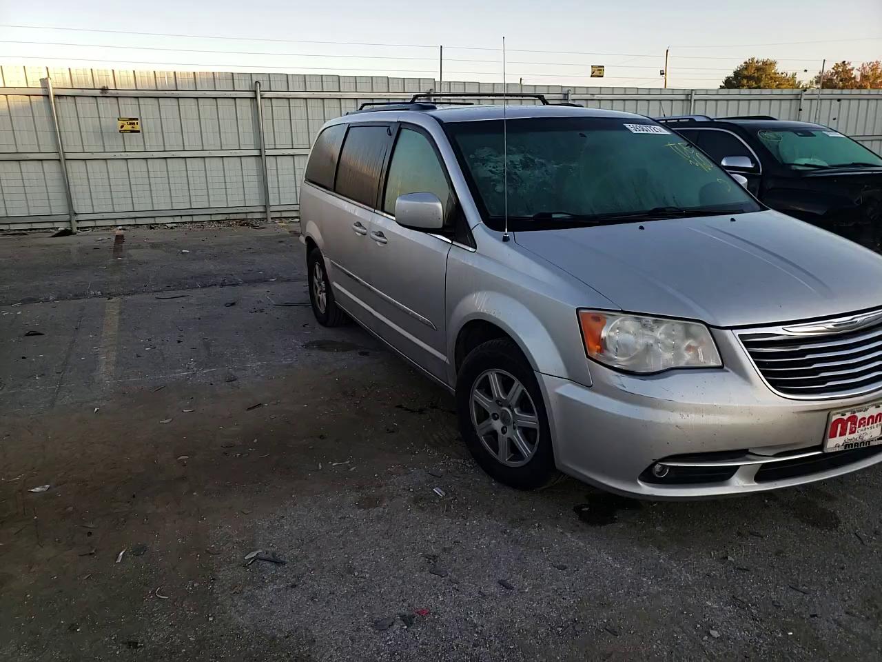 2012 CHRYSLER TOWN&COUNT 2C4RC1BG2CR375591