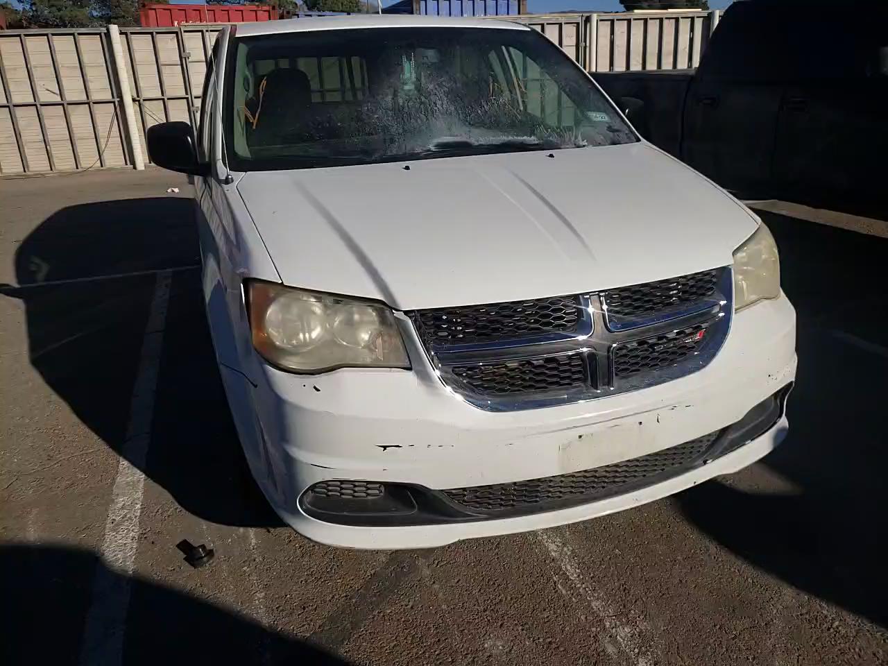 2014 DODGE 150 CUS 4X 2C4RDGBG2ER235012