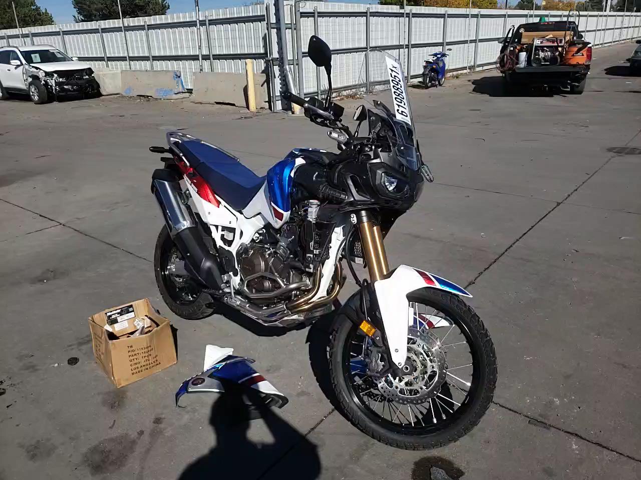 2018 HONDA CRF1000 A2 JH2SD0449JK200530