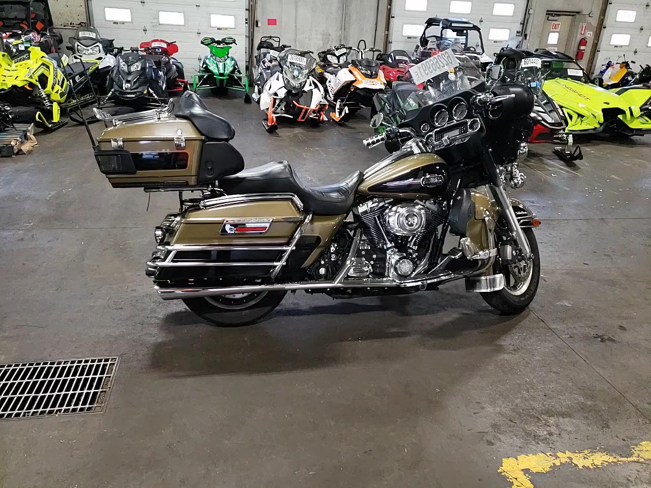 2008 HARLEY-DAVIDSON FLHTCUI 1HD1FC4148Y630218