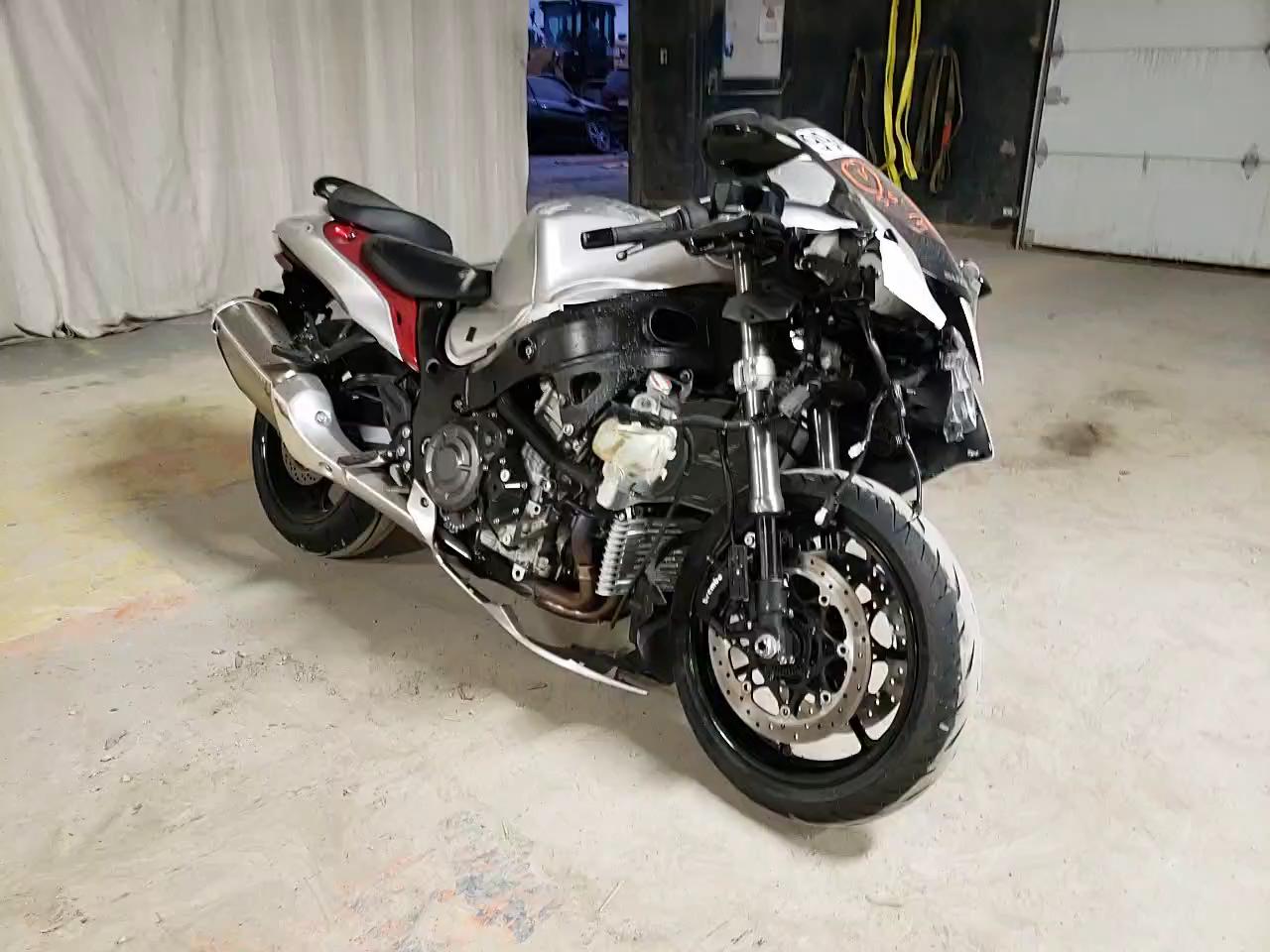 2022 SUZUKI GSX1300 RR JS1EJ11B6N7100816