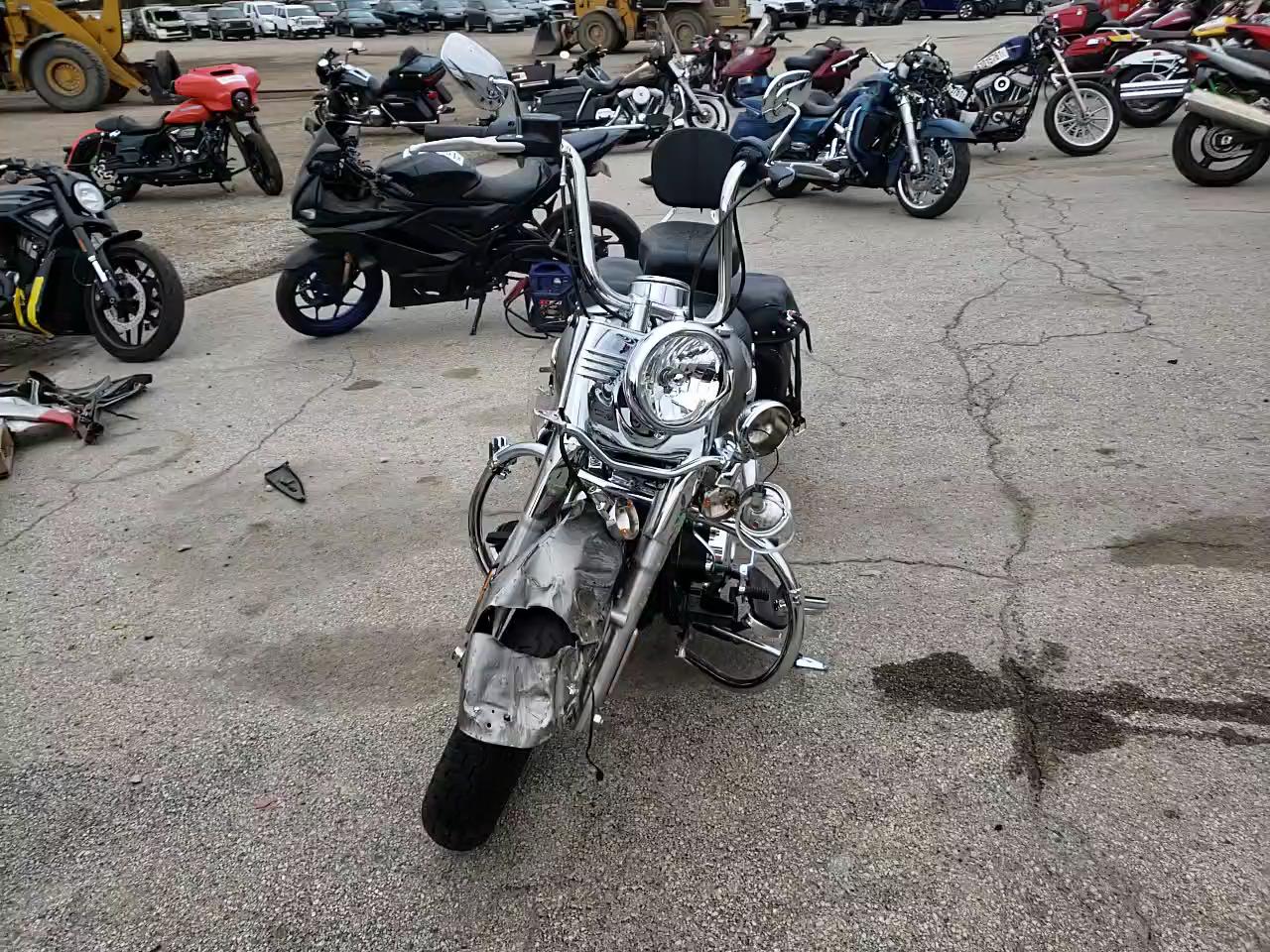 2016 HARLEY-DAVIDSON FLSTC HERI 1HD1BWV17GB036204