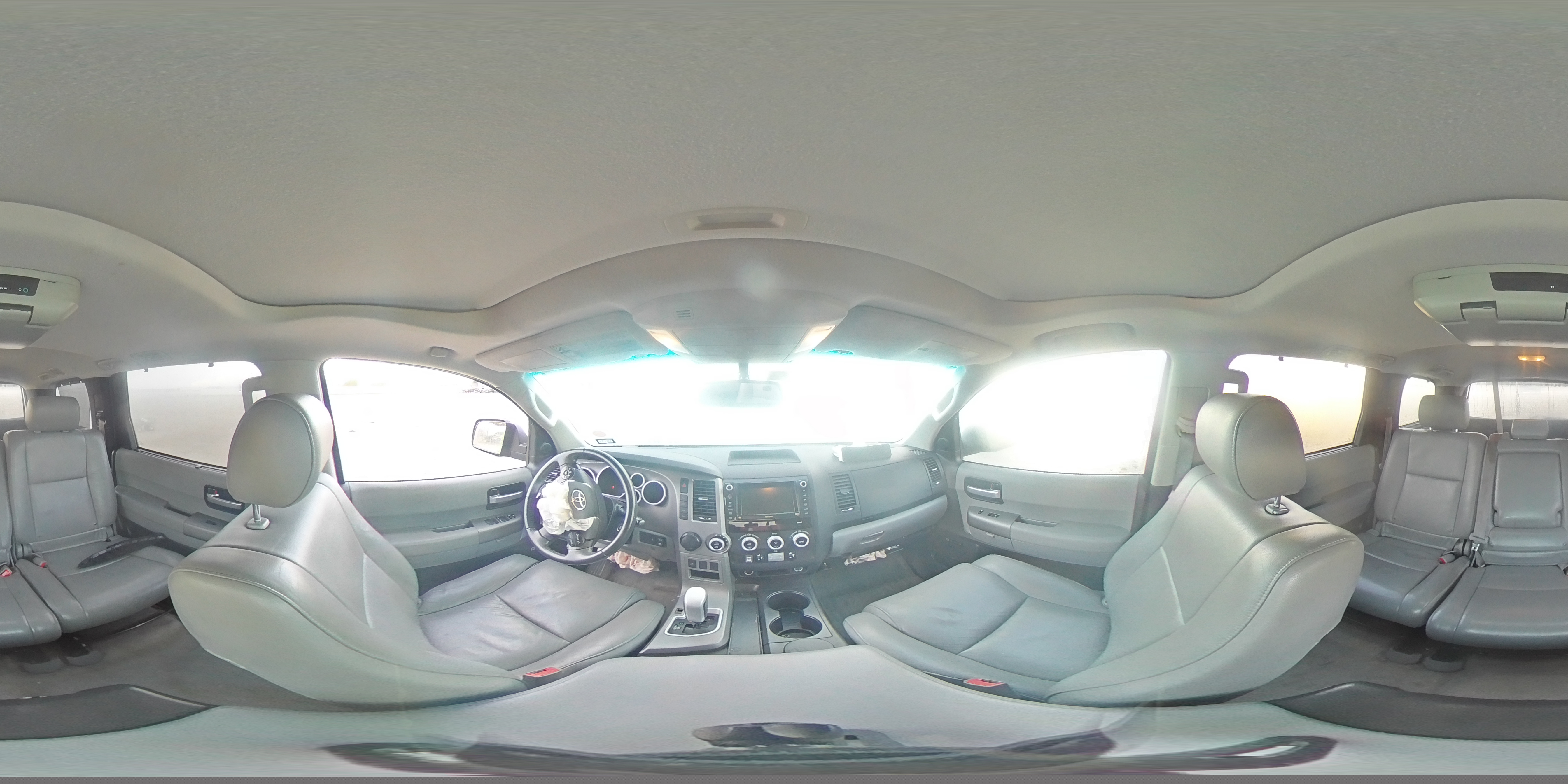 2011 TOYOTA SEQUOIA LI 5TDKY5G1XBS031382