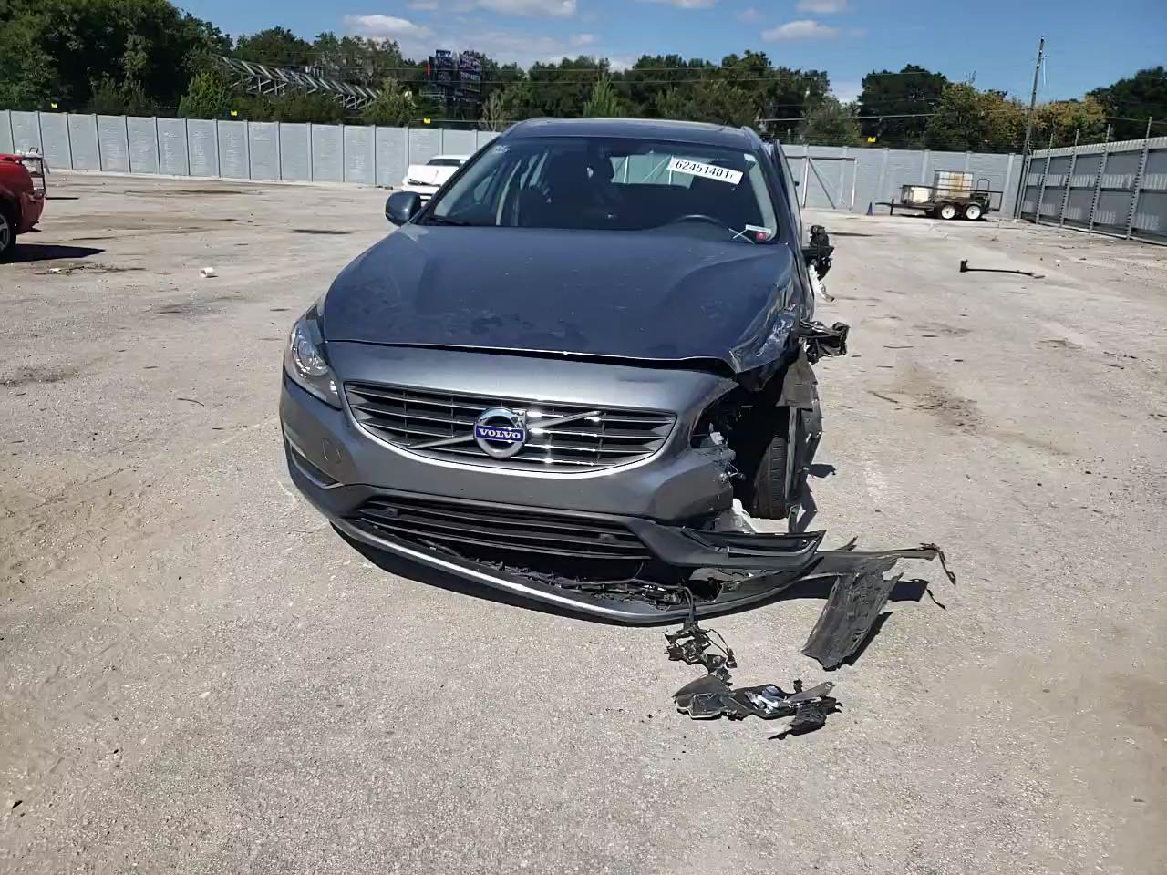 2017 VOLVO V60 PREMIE YV140MSK4H1355275