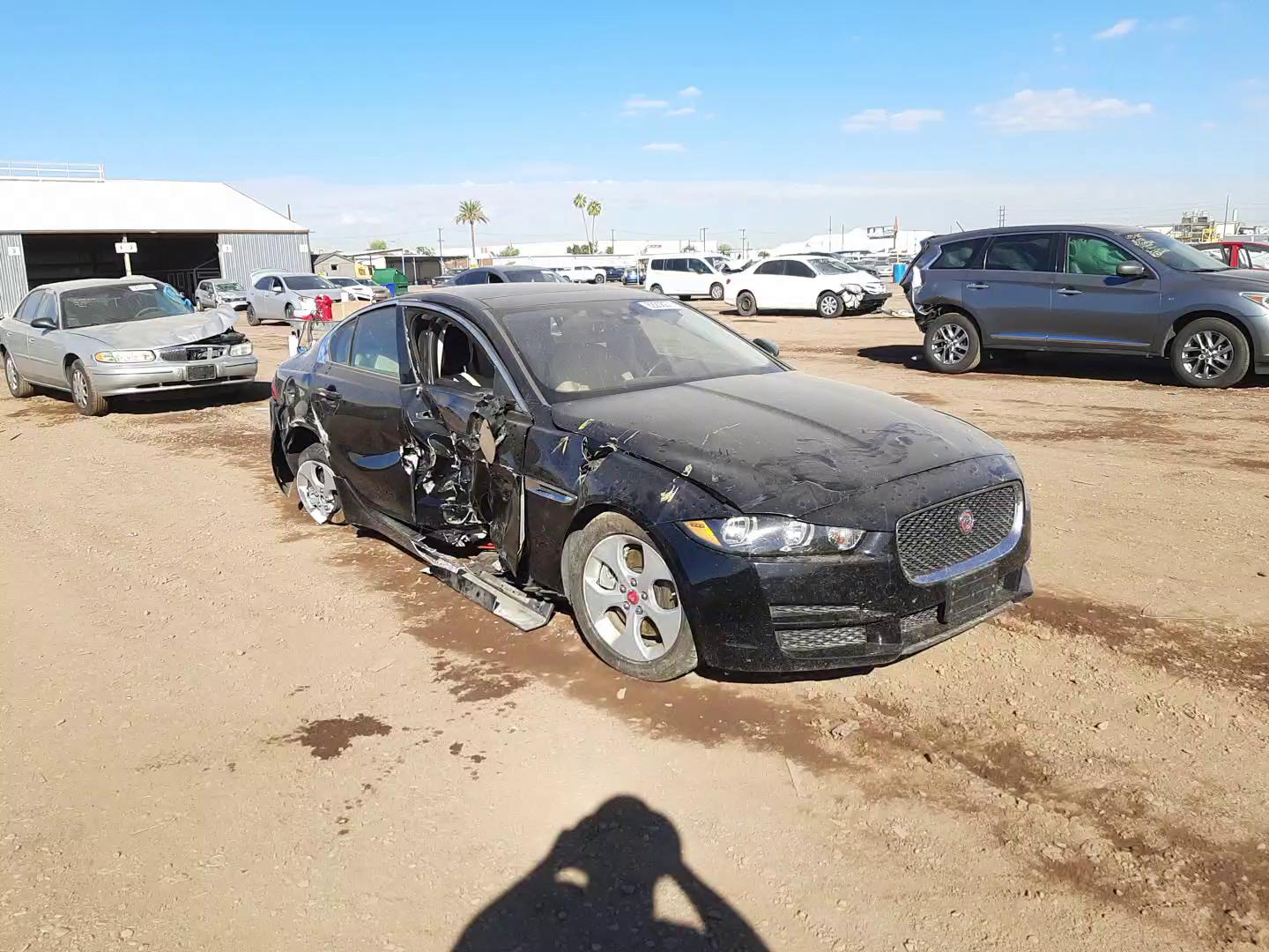 2017 JAGUAR XE SAJAR4BG3HA958648