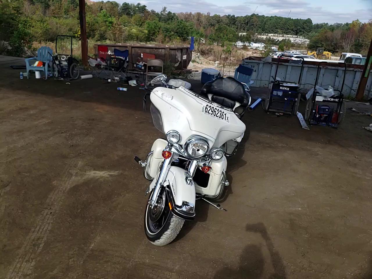 2006 HARLEY-DAVIDSON FLHTCUI 1HD1FCW146Y690199