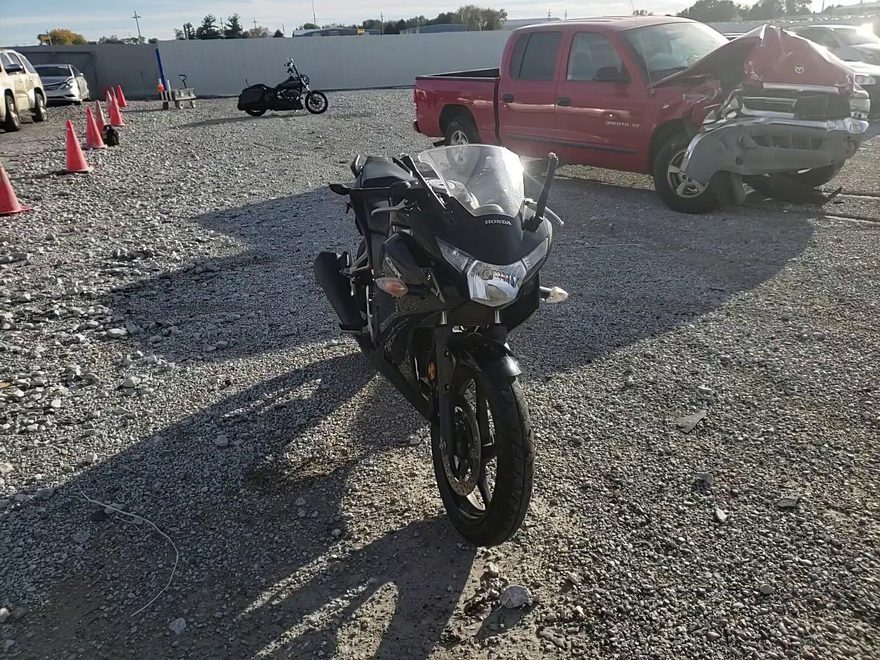 2013 HONDA CBR250 R MLHMC4100D5302795
