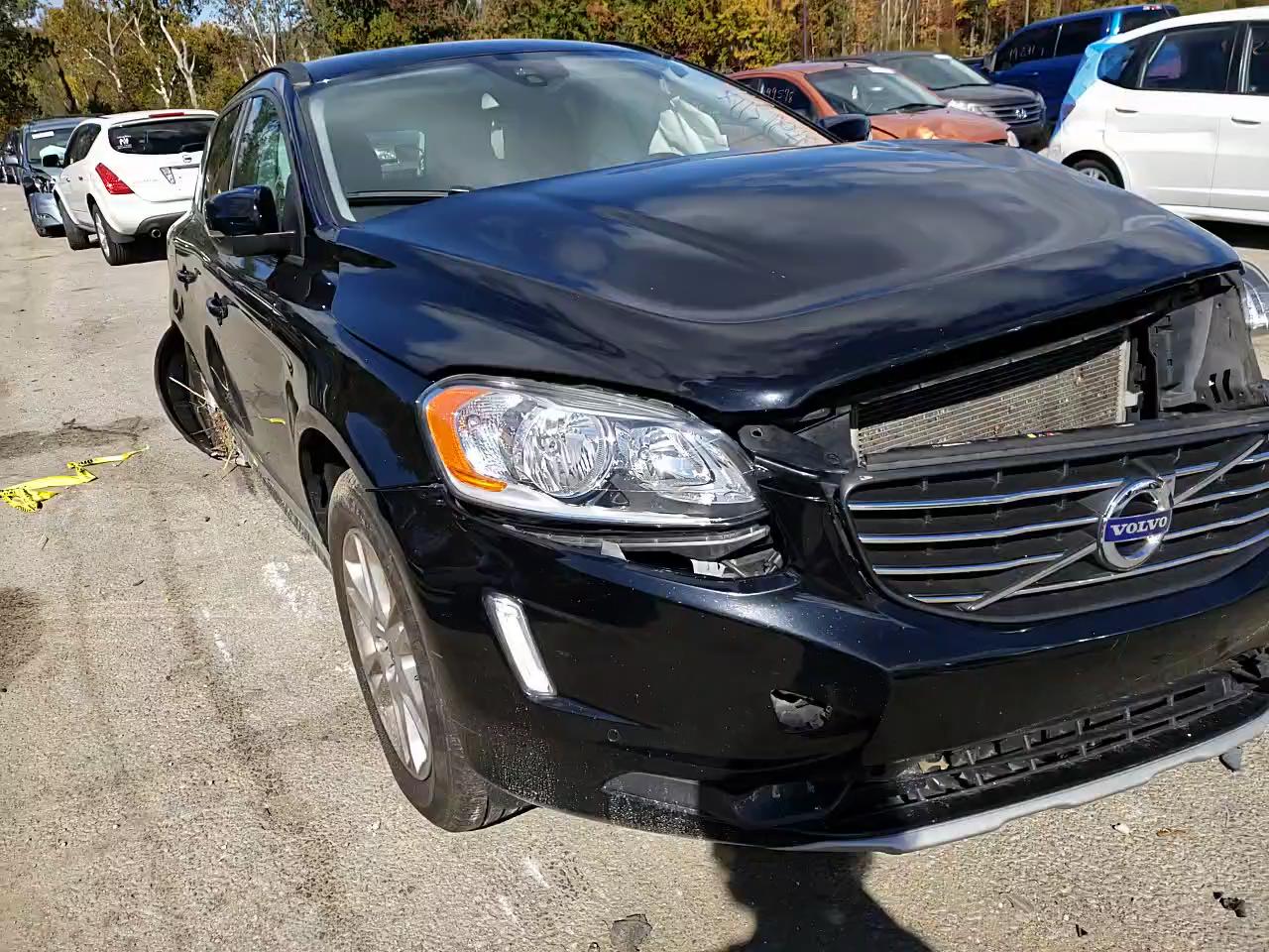 2016 VOLVO XC60 T5 YV440MDJ8G2864608
